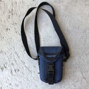 London fog camera case 